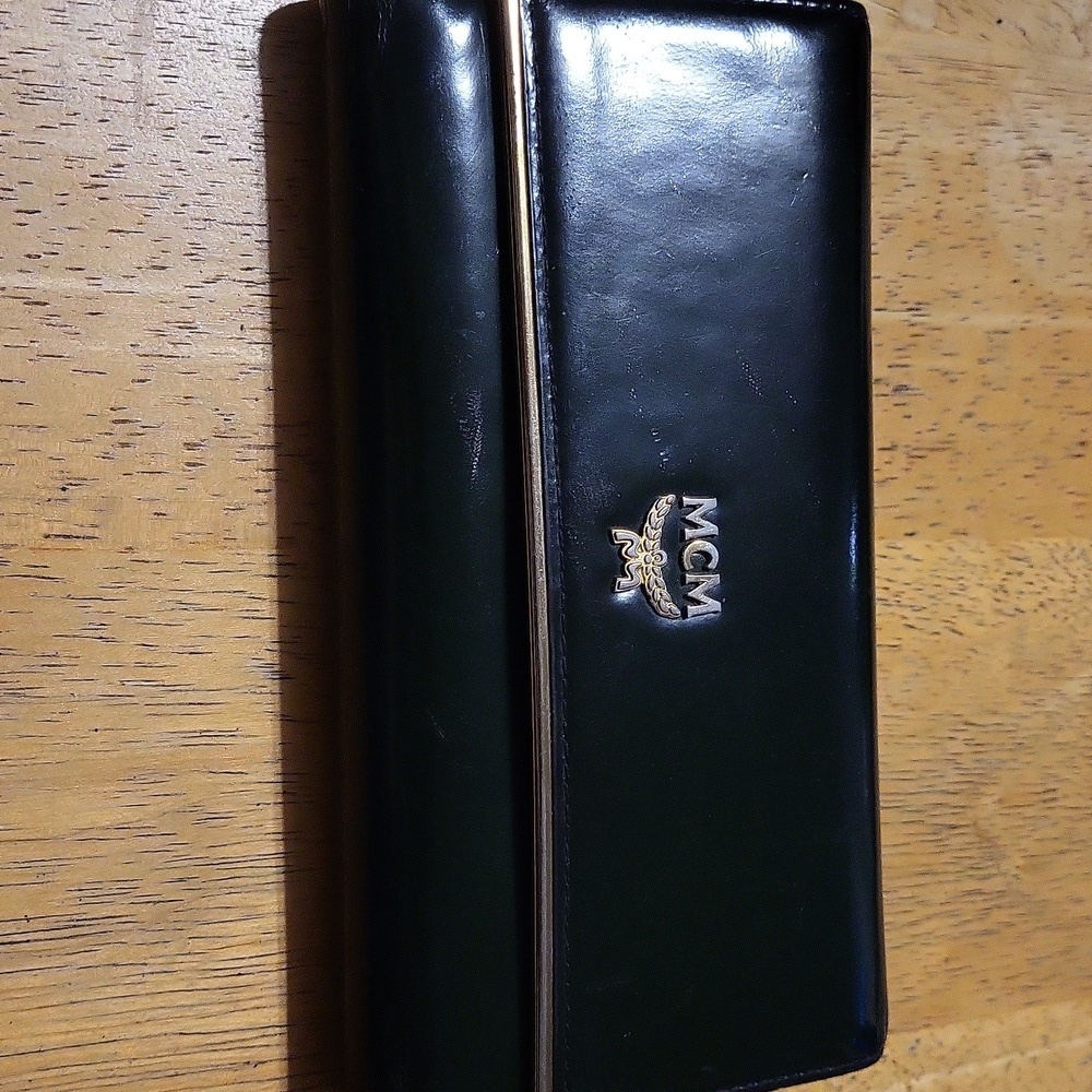 MCM Forest Green Leather Wallet with Logo - Picture 2 of 5
